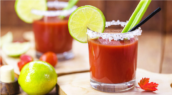 caesar cocktail with clamato juice